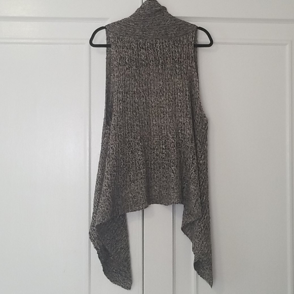 Knitted Cardigan Vest - Picture 2 of 3